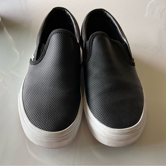 Vans Perf Slip On Leather Shoe - Picture 7 of 8